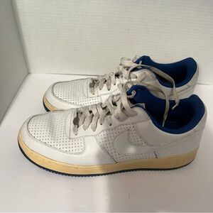 Nike Men's Air Force 1 Size 13 star design Vintage 2006